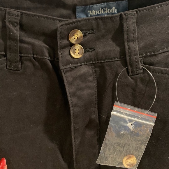 ModCloth Everyday Ambitions black skinny pants. - Picture 4 of 6